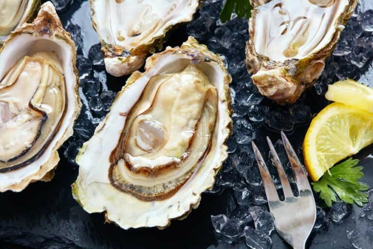 Austern-Gabel (depositphotos.com)